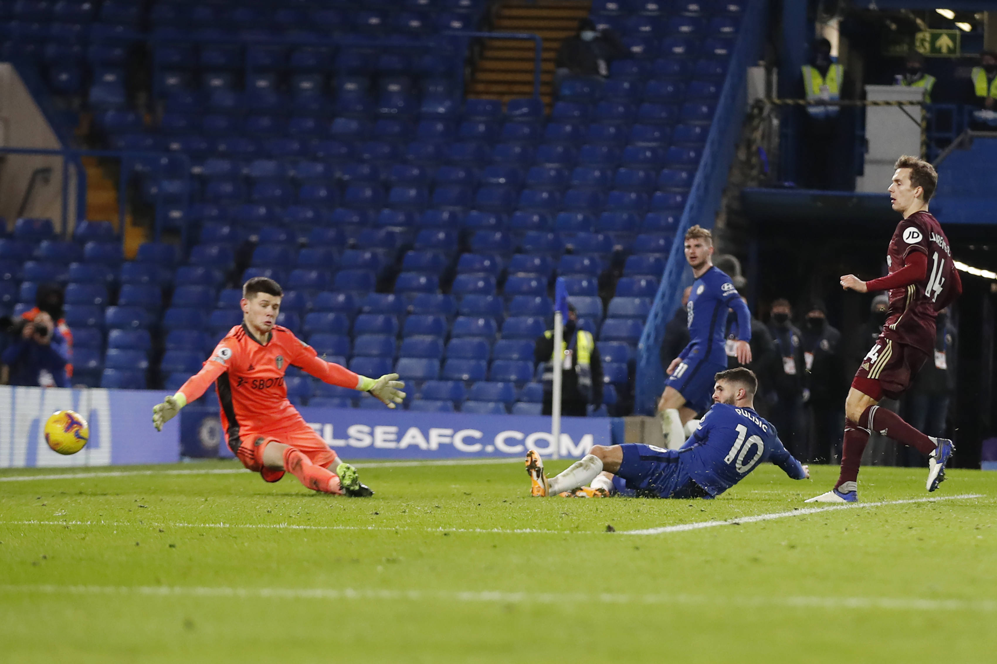 鲍威尔强调 鲍威尔强调