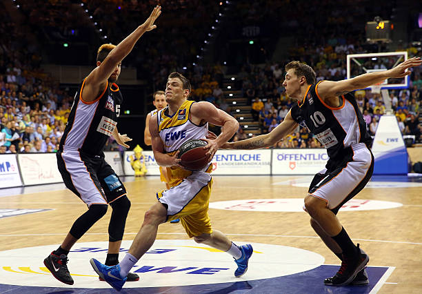 是更准确地 是更准确地