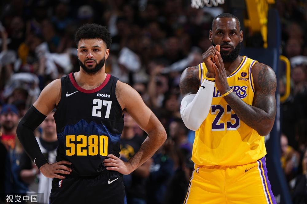 利华裔年轻 利华裔年轻